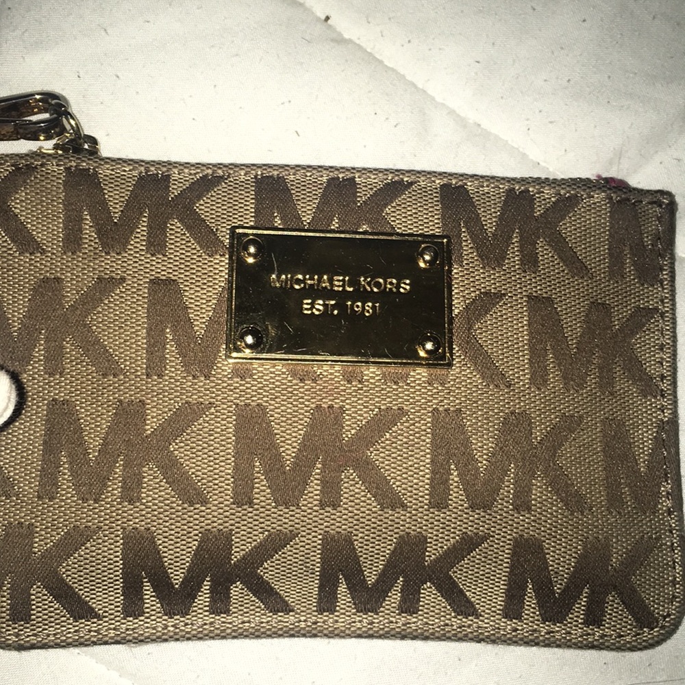 Micheal Kors wallet